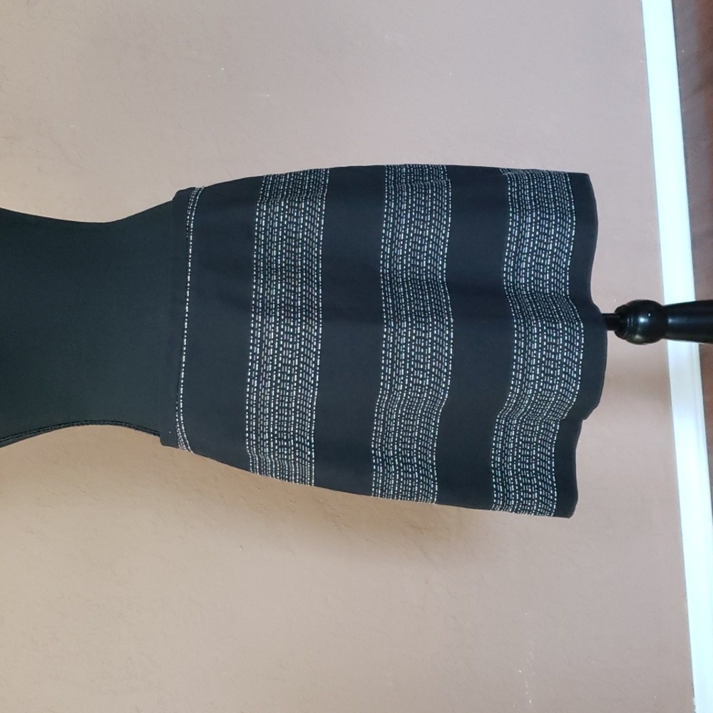 Loft Women's Black Skirt with White Stripes Size 4